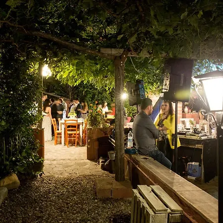 Bed & Breakfast Tenuta Terrarossa