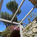 Bed & Breakfast Tenuta Terrarossa 3*