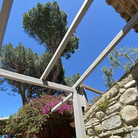 Bed & Breakfast Tenuta Terrarossa 3*