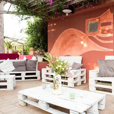 Tenuta Terrarossa B&B 로사노
