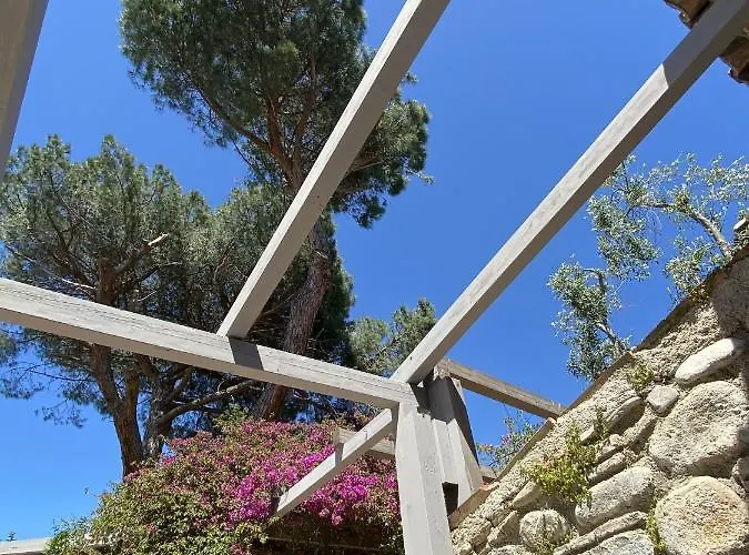 לינה וארוחת בוקר Tenuta Terrarossa 3*