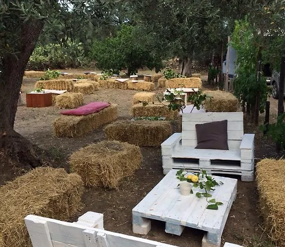 Tenuta Terrarossa לינה וארוחת בוקר