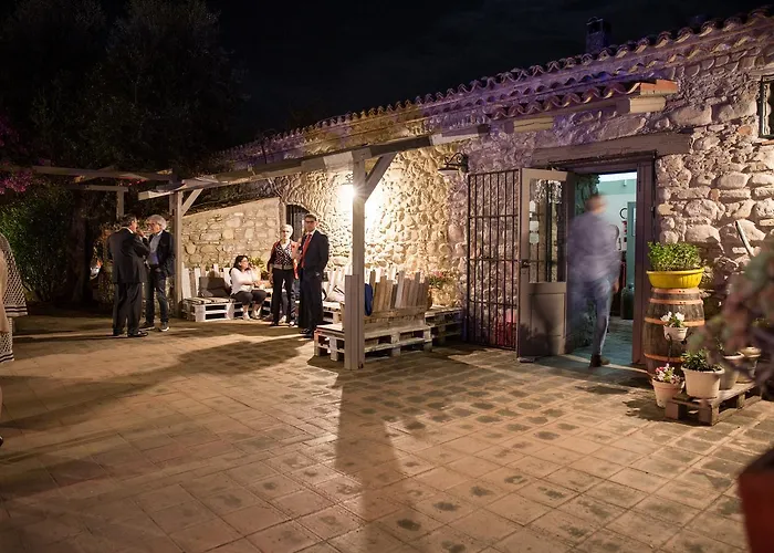 Tenuta Terrarossa 3*